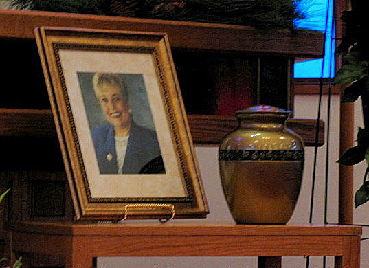 Lou's Memorial--2010-12-11